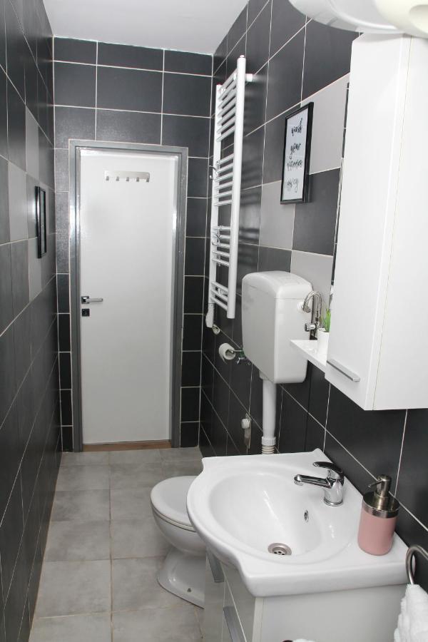 Apartman Zen Apartamento Osijek Exterior foto